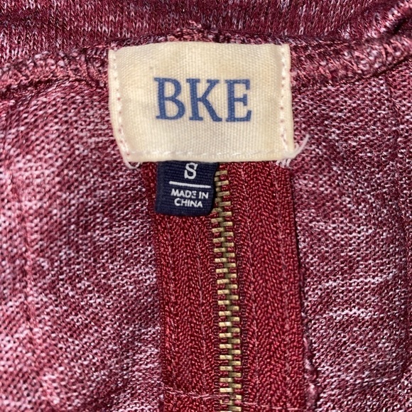 Buckle BKE Cowl Neck Red Wine Tunic Sweater Size Small Oversize Soft Slouchy - Picture 4 of 7